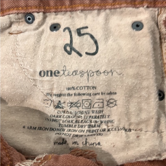 One Teaspoon Denim Bandit Shorts - Picture 7 of 8